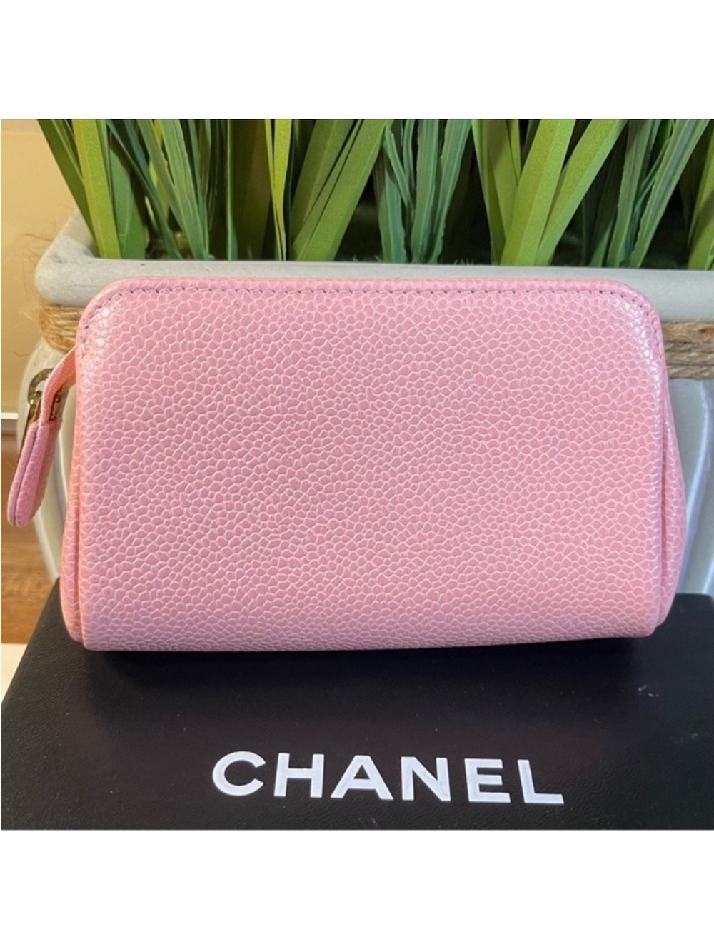 Pouch Chanel Caviar Leather Mini Pink Pouch - Picture 3 of 16